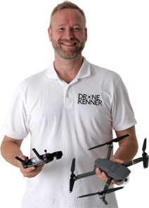 Unser Drohnenexperte ist immer mit praktischen Kenntnissen und Erfahrungen mit DJI-Drohnen für Sie bereit.